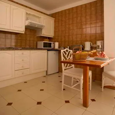 Camel's Spring Club Costa Teguise