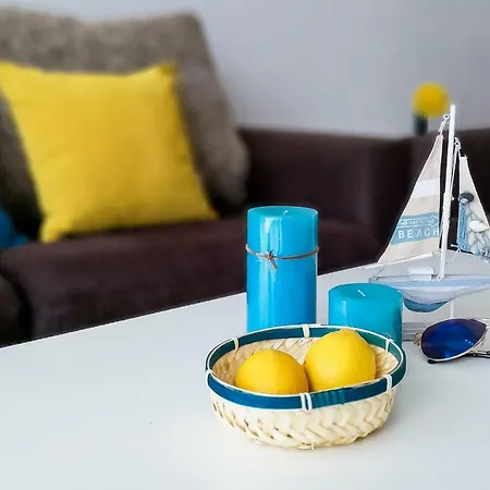 Daire Camel's Spring Club